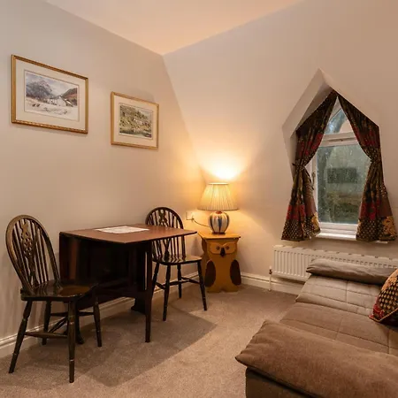 ベッド・アンド・ブレックファスト The Old Vicarage 4*