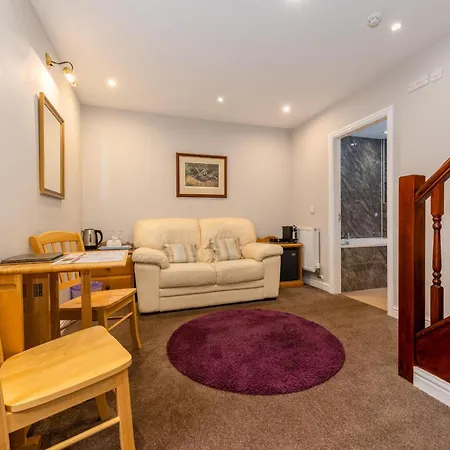The Old Vicarage 4* Эмблсайд