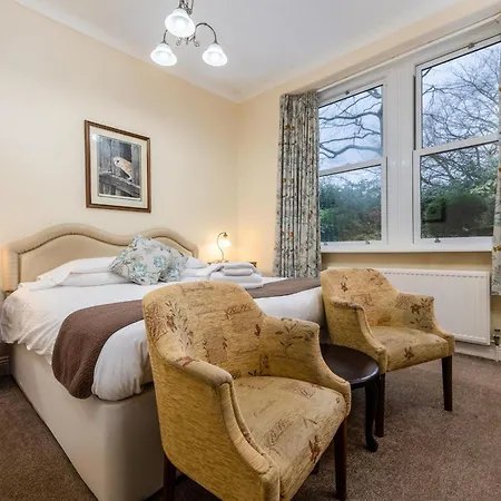 The Old Vicarage آمبيلسايد